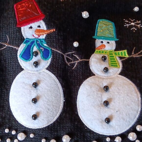 Snowman Christmas Sweater - Picture 10 of 11